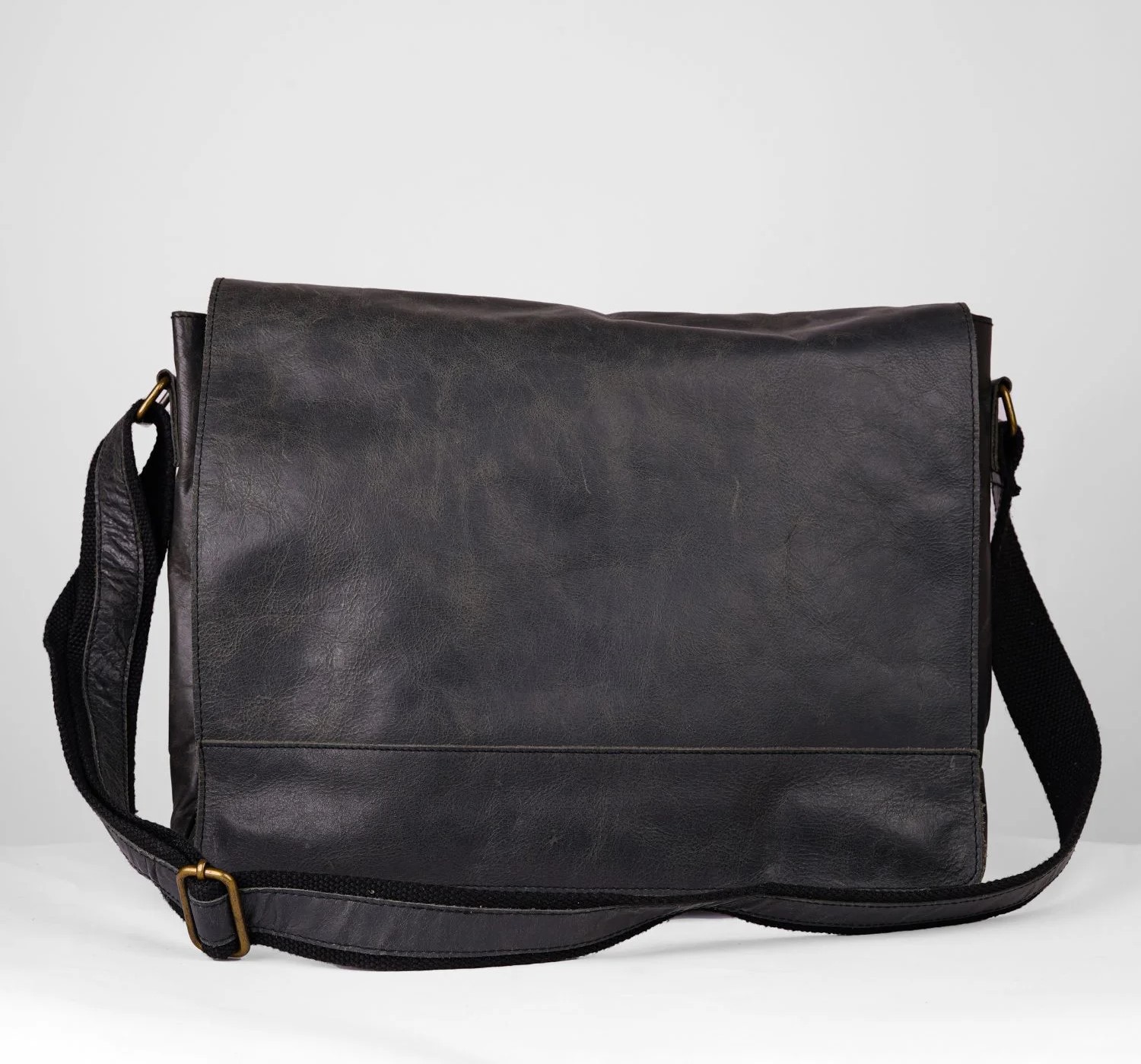 Untitled-design-2026-01-17T152940.701 Men's Crunch Soft Leather Satchel Bag with Adjustable Strap - Image 1